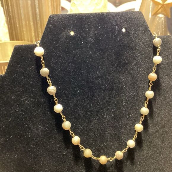 Petite Gray/Greenish Bead Necklace - Picture 2 of 5